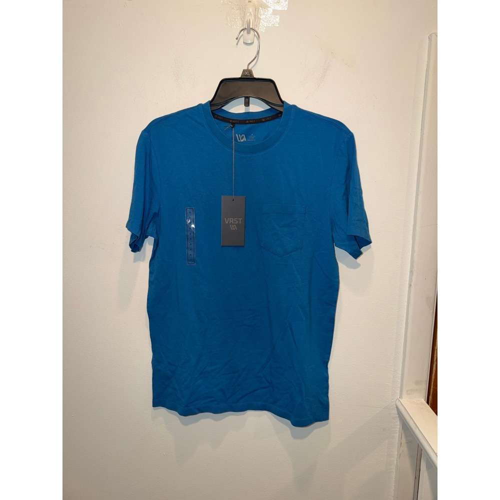 VRST Men's Graphic Tshirt. Size Small (NWTS)